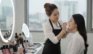 Tố Chất Phù Hợp Để Theo Học Ngành Chăm Sóc Sắc Đẹp